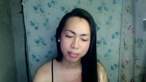 Snapshot of eddfox001 chatting on July 4, 9:59 am eddfox001 online show from July 4, 9:59 am