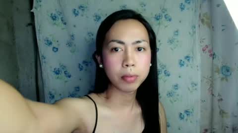 Snapshot of eddfox001 chatting on July 8, 9:14 am eddfox001 online show from July 8, 9:14 am