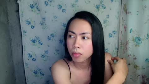 Snapshot of eddfox001 chatting on July 12, 8:05 am eddfox001 online show from July 12, 8:05 am