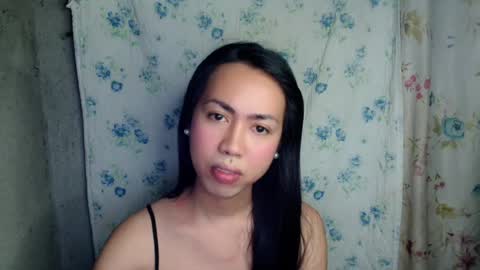 Snapshot of eddfox001 chatting on July 14, 10:21 am eddfox001 online show from July 14, 10:21 am