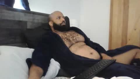 Snapshot of eddiejonez chatting on April 13, 1:38 pm eddiejonez online show from April 13, 1:38 pm
