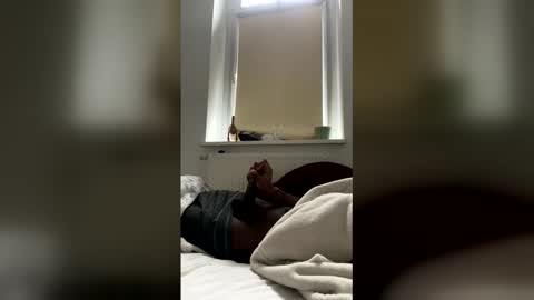 Snapshot of eddy_699 chatting on January 8, 9:44 am eddy_699 online show from January 8, 9:44 am