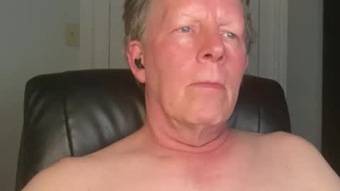 Snapshot of eddygl1968 chatting on June 4, 2:50 am Eddy online show from June 4, 2:50 am