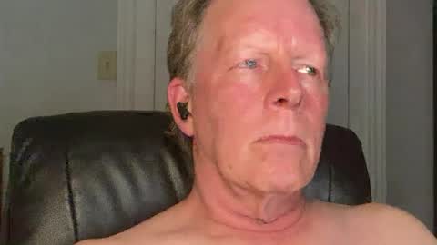 Snapshot of eddygl1968 chatting on June 19, 2:05 am Eddy online show from June 19, 2:05 am