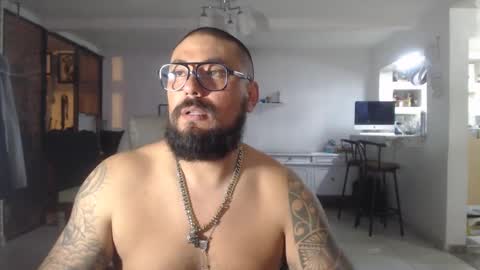 Snapshot of edgarram83 chatting on February 8, 2:04 am edgarram83 online show from February 8, 2:04 am