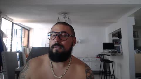 Snapshot of edgarram83 chatting on February 24, 6:04 pm edgarram83 online show from February 24, 6:04 pm