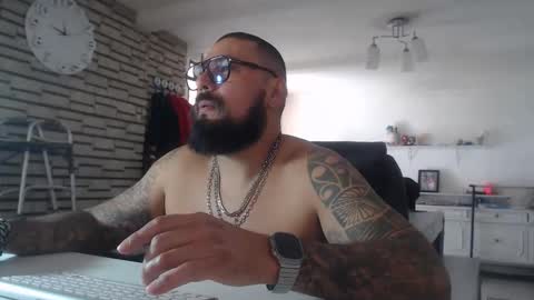 Snapshot of edgarram83 chatting on November 11, 5:46 pm edgarram83 online show from November 11, 5:46 pm