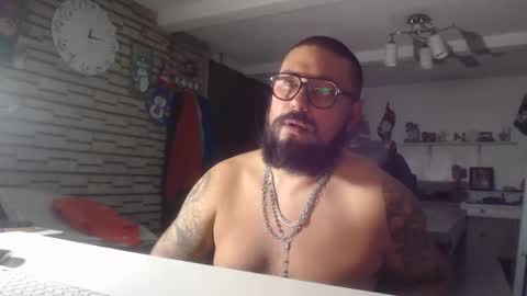 Snapshot of edgarram83 chatting on November 20, 6:13 am edgarram83 online show from November 20, 6:13 am