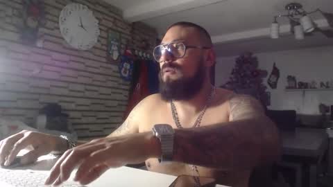 Snapshot of edgarram83 chatting on December 14, 9:58 am edgarram83 online show from December 14, 9:58 am