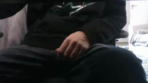 Snapshot of edged_biker chatting on February 10, 12:08 pm edged biker online show from February 10, 12:08 pm