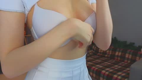 Snapshot of edithbrucker chatting on January 16, 6:25 am Im Sally  Im new here   lets meet online show from January 16, 6:25 am