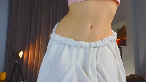 Snapshot of edithbrucker chatting on February 2, 9:19 am Im Sally  Im new here   lets meet online show from February 2, 9:19 am