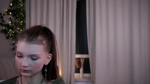 Lisa  online show from March 14, 12:17 am