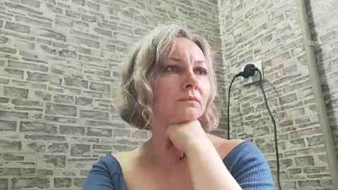 edithmanning online show from January 26, 10:12 am