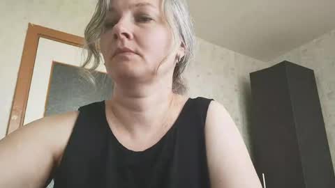 edithmanning online show from May 23, 6:18 am