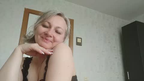 edithmanning online show from July 28, 6:53 am