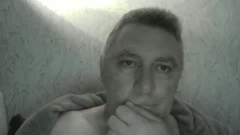 Snapshot of edje59a chatting on October 24, 10:50 pm Eddy online show from October 24, 10:50 pm