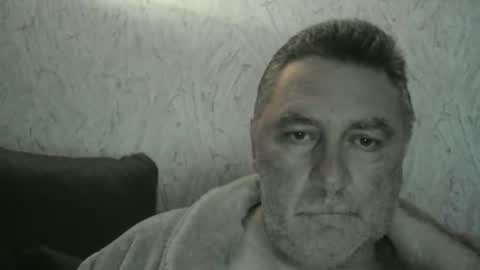 Snapshot of edje59a chatting on November 9, 12:31 am Eddy online show from November 9, 12:31 am