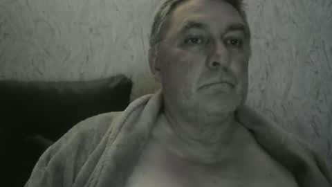 Snapshot of edje59a chatting on November 20, 12:00 am Eddy online show from November 20, 12:00 am