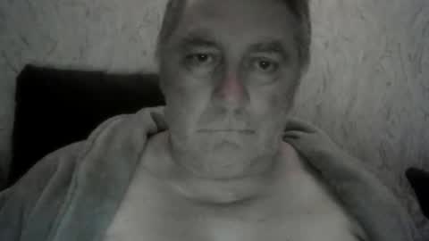 Snapshot of edje59a chatting on February 7, 1:42 am Eddy online show from February 7, 1:42 am