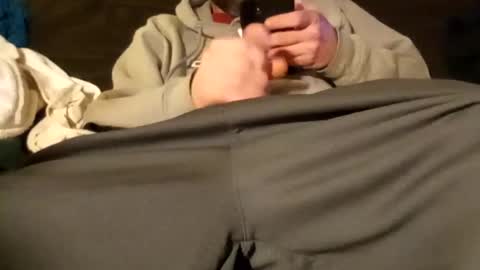 Snapshot of edmore1215 chatting on January 10, 6:31 am edmore1215 online show from January 10, 6:31 am