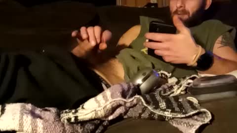 Snapshot of edmore1215 chatting on February 26, 5:31 am edmore1215 online show from February 26, 5:31 am