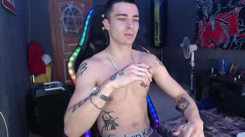 Eduar online show from December 21, 11:22 am