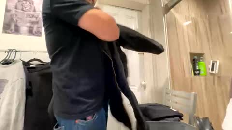 Snapshot of edvmendez1766 chatting on December 21, 8:54 am edvmendez1766 online show from December 21, 8:54 am