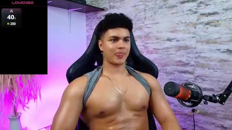 Snapshot of edward__clarck chatting on January 27, 7:14 am EDWARD CLARCK online show from January 27, 7:14 am