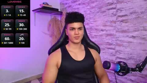 Snapshot of edward__clarck chatting on October 19, 5:41 am EDWARD CLARCK online show from October 19, 5:41 am