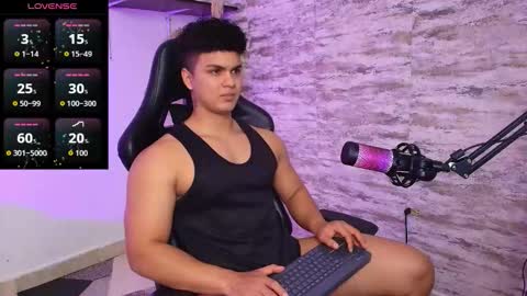 Snapshot of edward__clarck chatting on October 27, 4:22 pm EDWARD CLARCK online show from October 27, 4:22 pm