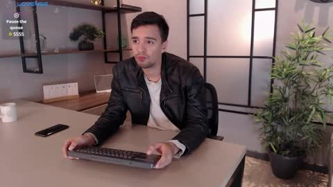 Eduardo online show from January 12, 3:17 am