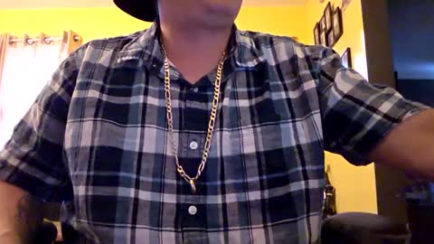 Snapshot of edwardaims_2please chatting on October 8, 9:34 pm edwardaims_2please online show from October 8, 9:34 pm