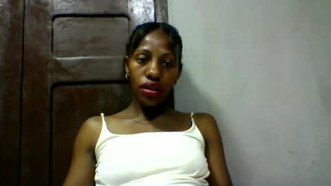 edwige770943 online show from May 14, 5:36 am