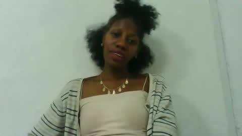 Snapshot of edwige770943 chatting on June 8, 3:56 pm edwige770943 online show from June 8, 3:56 pm