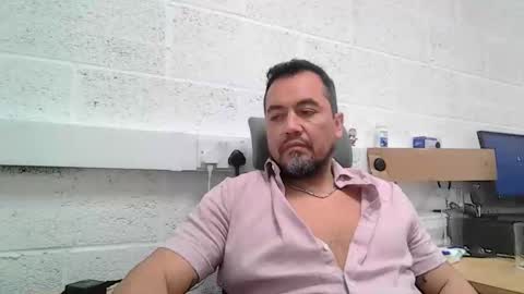 EdM online show from February 23, 10:01 am