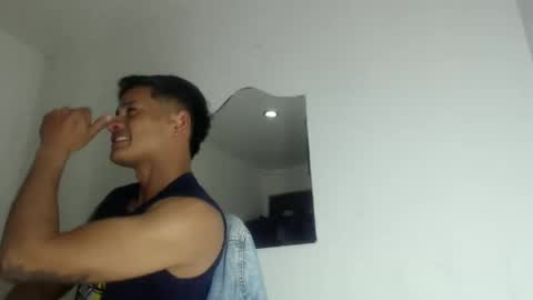 edwing0602 online show from April 6, 3:15 am