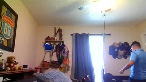 Snapshot of edwins777 chatting on April 8, 7:14 pm Nicky789 online show from April 8, 7:14 pm