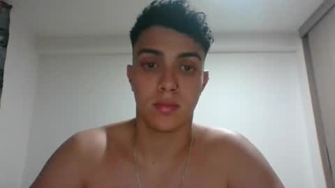 Snapshot of edwisalvatore chatting on December 5, 5:15 am edwisalvatore online show from December 5, 5:15 am