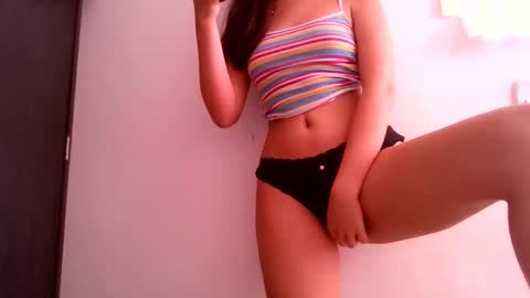 Eemilyy online show from March 20, 2:33 pm