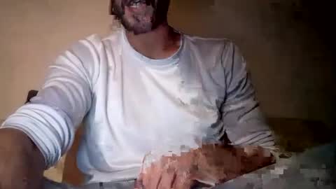 Snapshot of efdan chatting on February 17, 10:25 pm Dan online show from February 17, 10:25 pm
