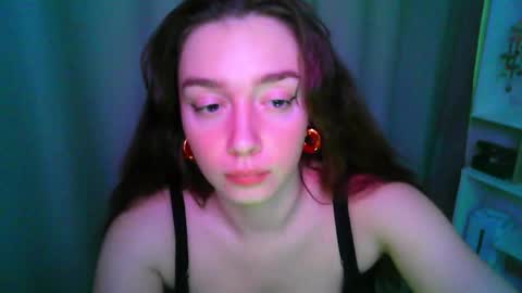 Snapshot of effie_balconii chatting on October 12, 11:42 am effie_balconii online show from October 12, 11:42 am