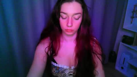 Snapshot of effie_balconii chatting on November 19, 2:06 pm effie_balconii online show from November 19, 2:06 pm