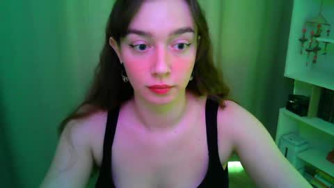 effie_balconii online show from May 11, 11:05 am