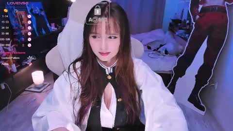 Snapshot of effie_lee chatting on October 25, 12:13 pm Effie online show from October 25, 12:13 pm