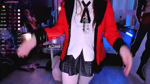 Snapshot of effie_lee chatting on November 26, 9:32 am Effie online show from November 26, 9:32 am