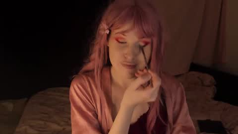 Snapshot of effiemur chatting on January 6, 3:08 pm Effie Mur online show from January 6, 3:08 pm