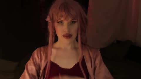 Snapshot of effiemur chatting on January 21, 7:58 am Effie Mur online show from January 21, 7:58 am