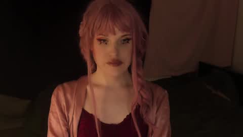 Snapshot of effiemur chatting on January 22, 7:03 am Effie Mur online show from January 22, 7:03 am