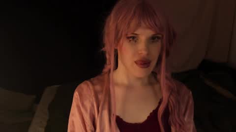 Snapshot of effiemur chatting on January 22, 6:41 pm Effie Mur online show from January 22, 6:41 pm